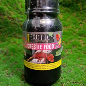 Ultimate Exotics Crestie Food Colour Enhancer Strawberry & Banana complete diet for crested geckos.